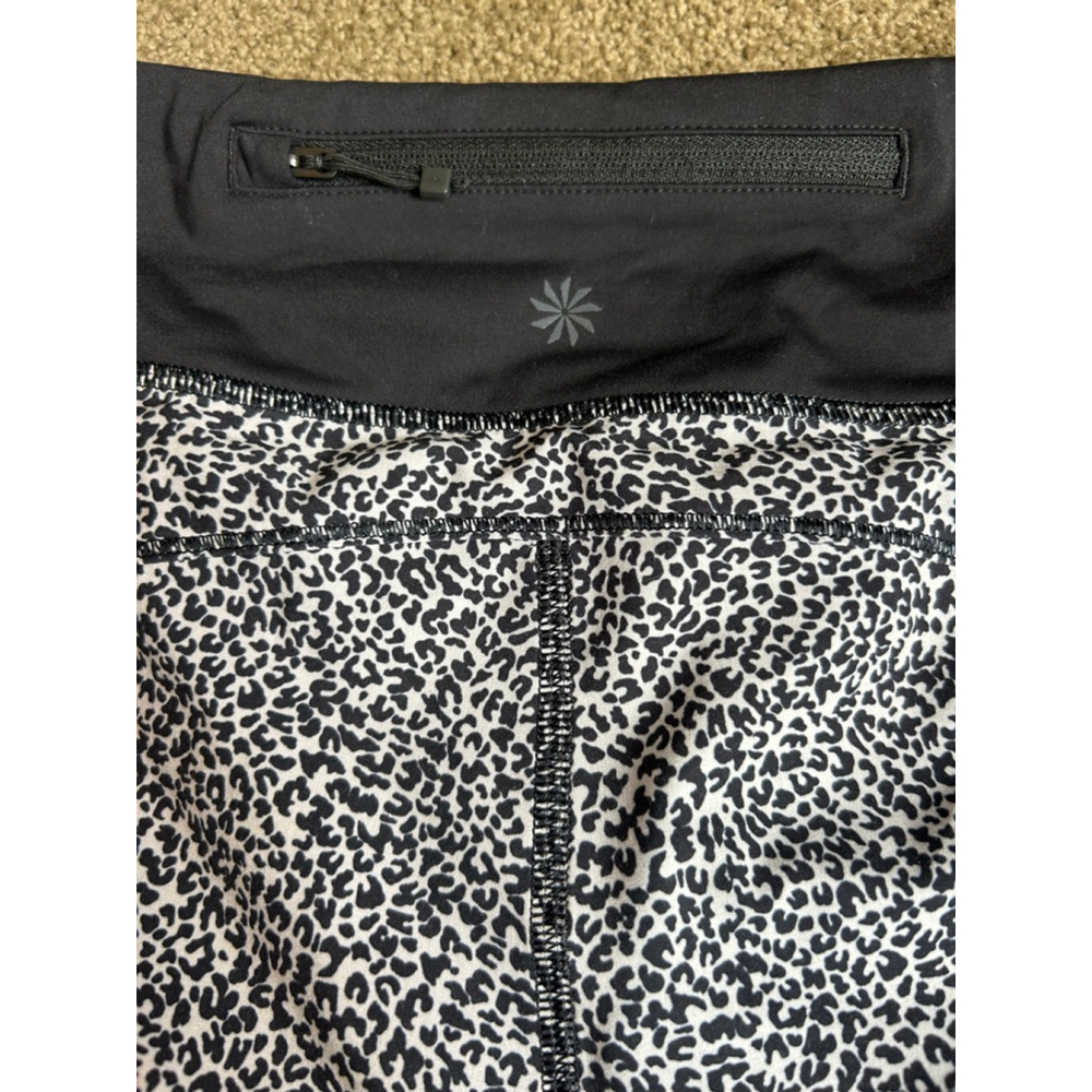 Women's Athleta Run With It 3.5" Micro Cheetah Print Athletic Shorts XS - Picture 6 of 7